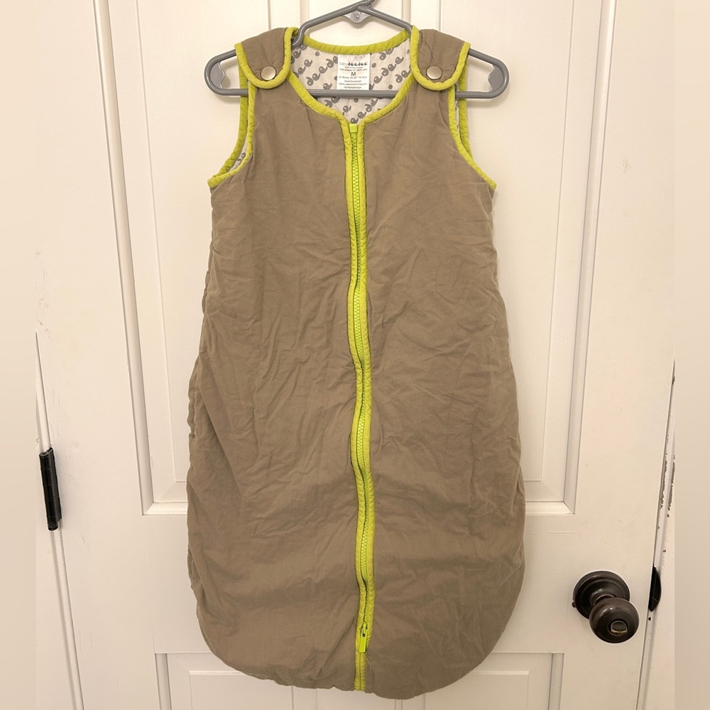 Baby DeeDee Sleep Nest original. Size Medium (6-18 months) Sleep Sack